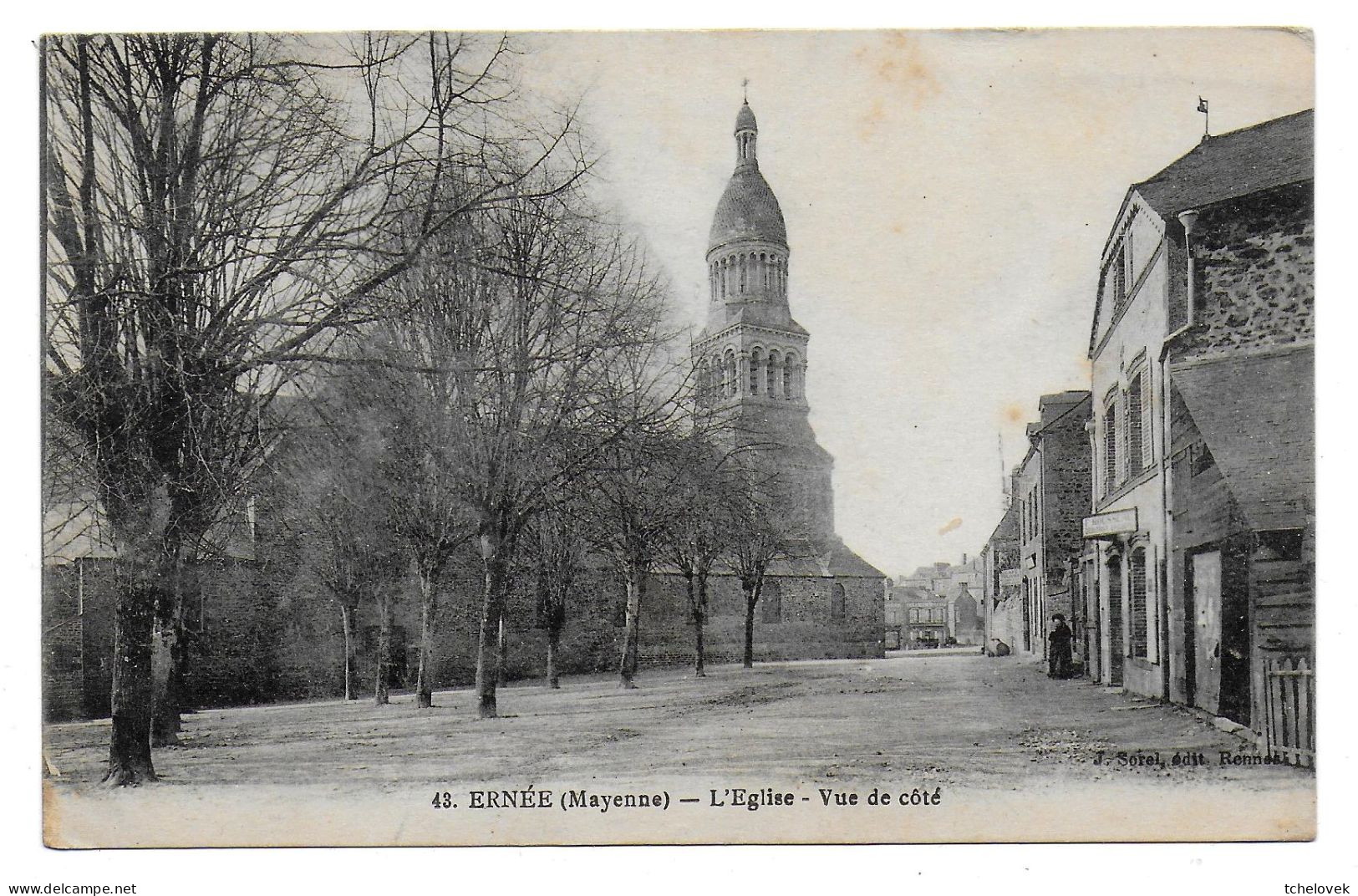 (53). Ernée. 1 Cp. (1) L'Eglise 1923 - Ernee