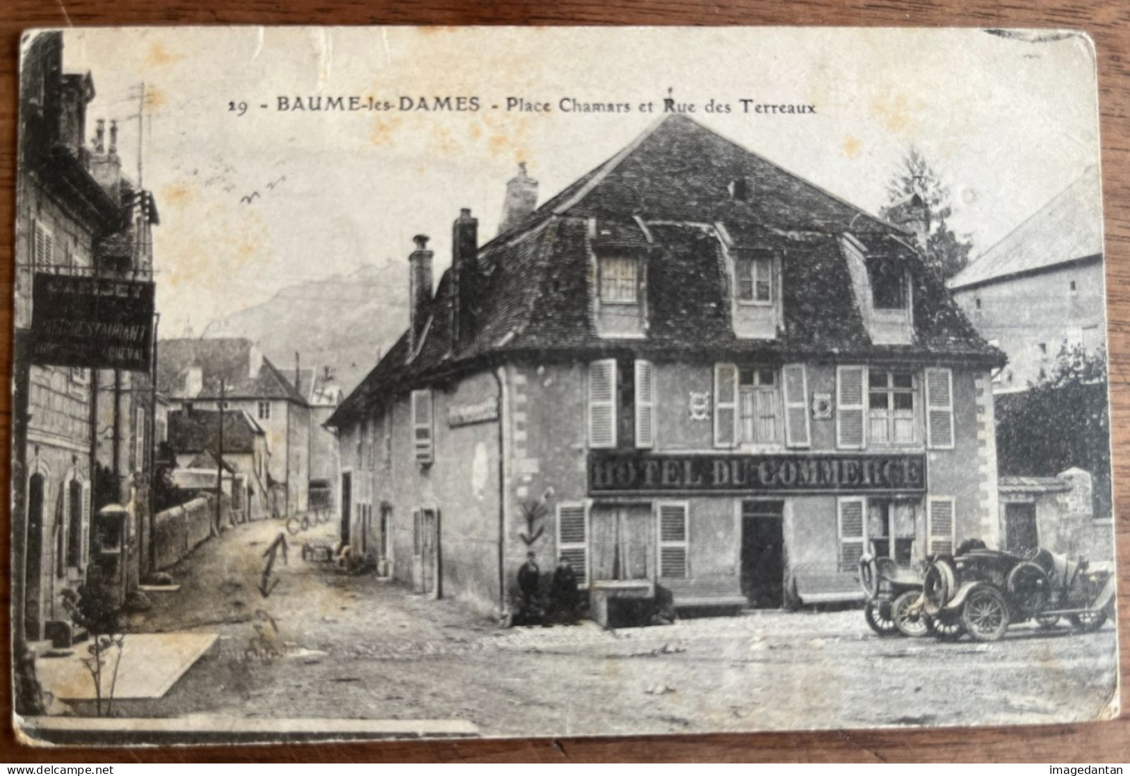 Baume-les-Dames - Place Chamars Et Rue Des Terreaux - Hôtel Du Commerce Voitures Anciennes - Enseignes - 15/01/1912 - Baume Les Dames