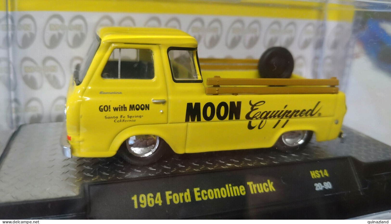 M2 Machines Moon Equipped 1964 Ford Econoline Truck Mooneyes (NG69) - Autres & Non Classés