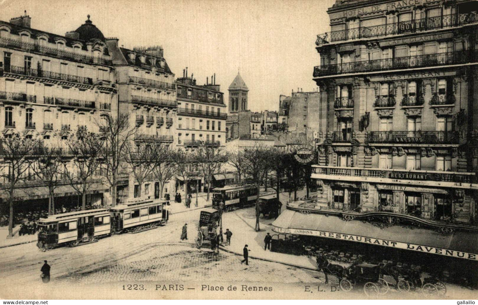 PARIS PLACE DE RENNES - Places, Squares