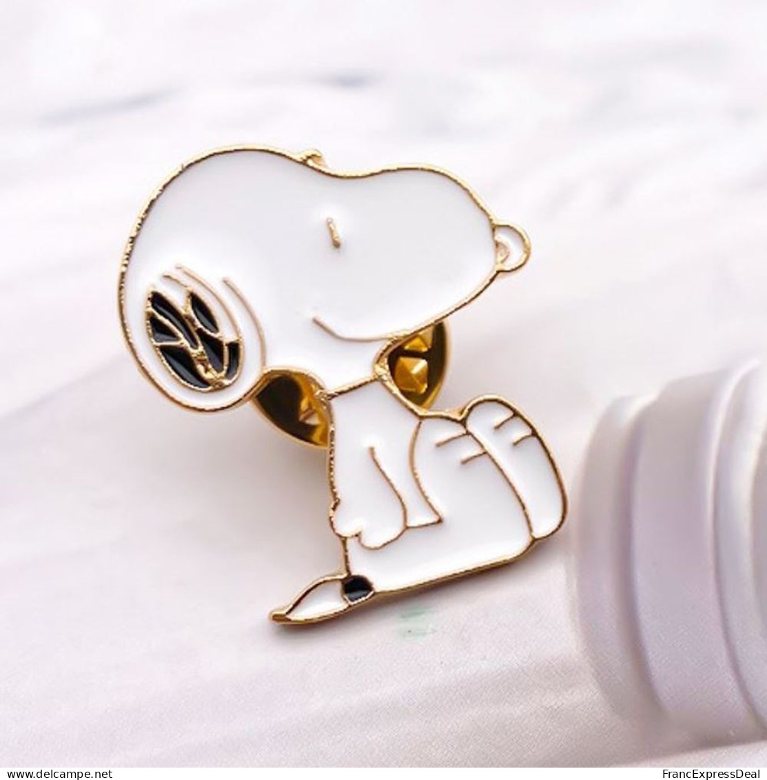 Pin's NEUF En Métal Pins - Snoopy Peanuts (Réf 2) - Fumetti