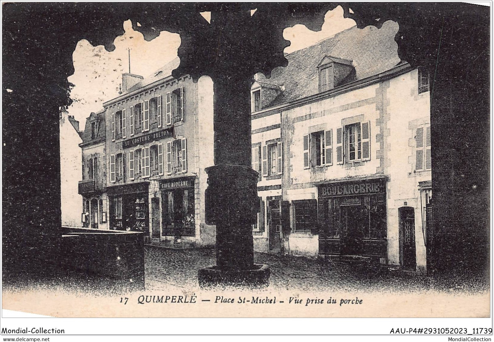 AAUP4-29-0376 - QUIMPERLE - Place St Michel -Vue Prise Du Porche - Quimperlé