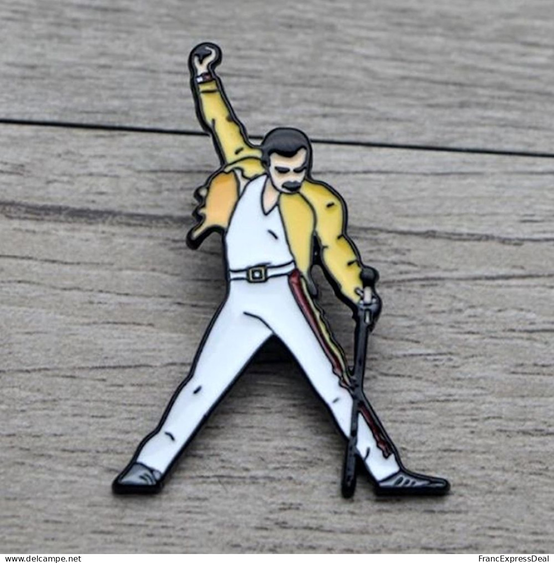 Pin's NEUF En Métal Pins - Queen Freddie Mercury (Réf 2) - Musica