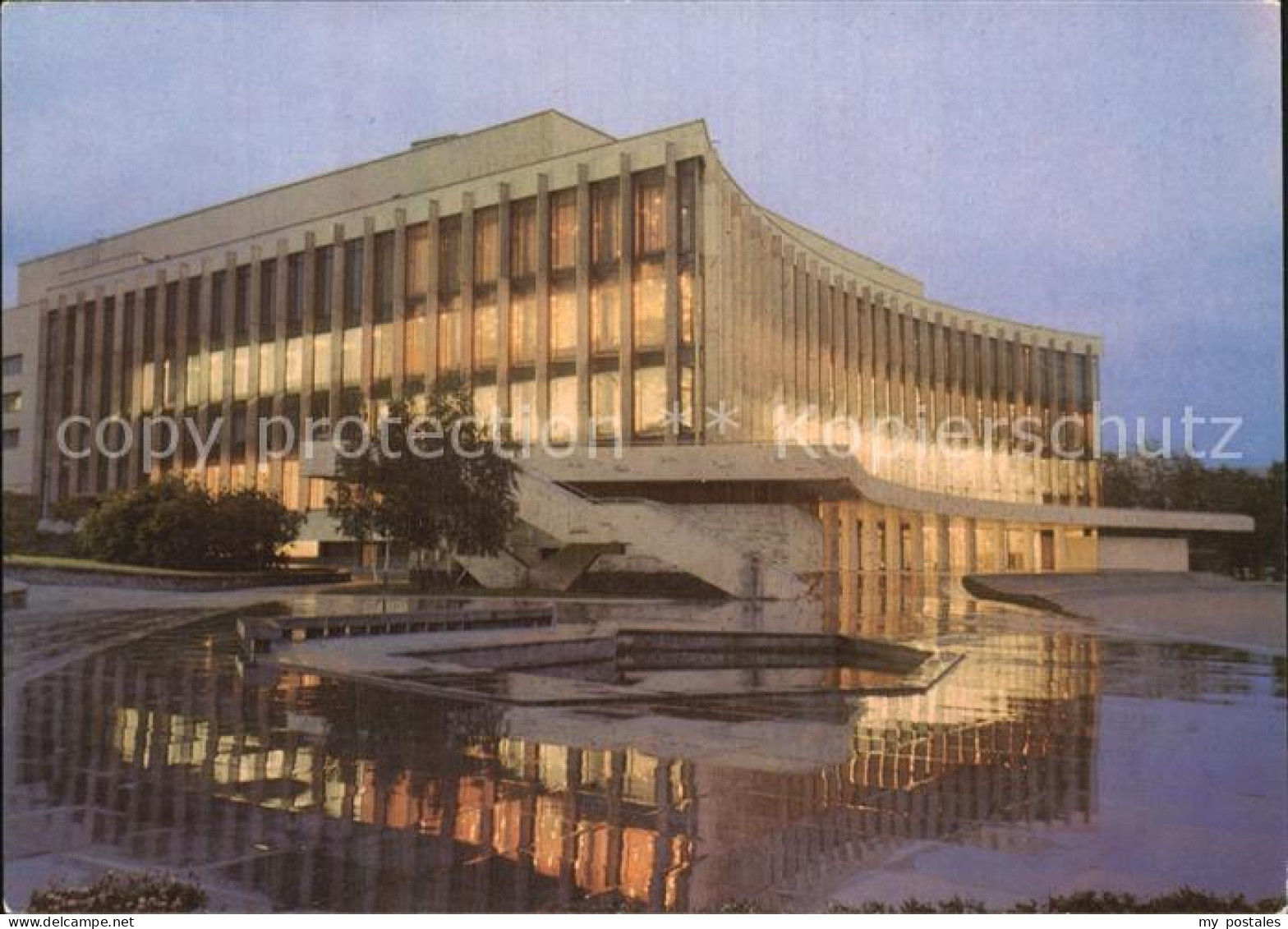 72541661 Kiev Kiew Kulturpalast Ukraine  Kiev - Ukraine