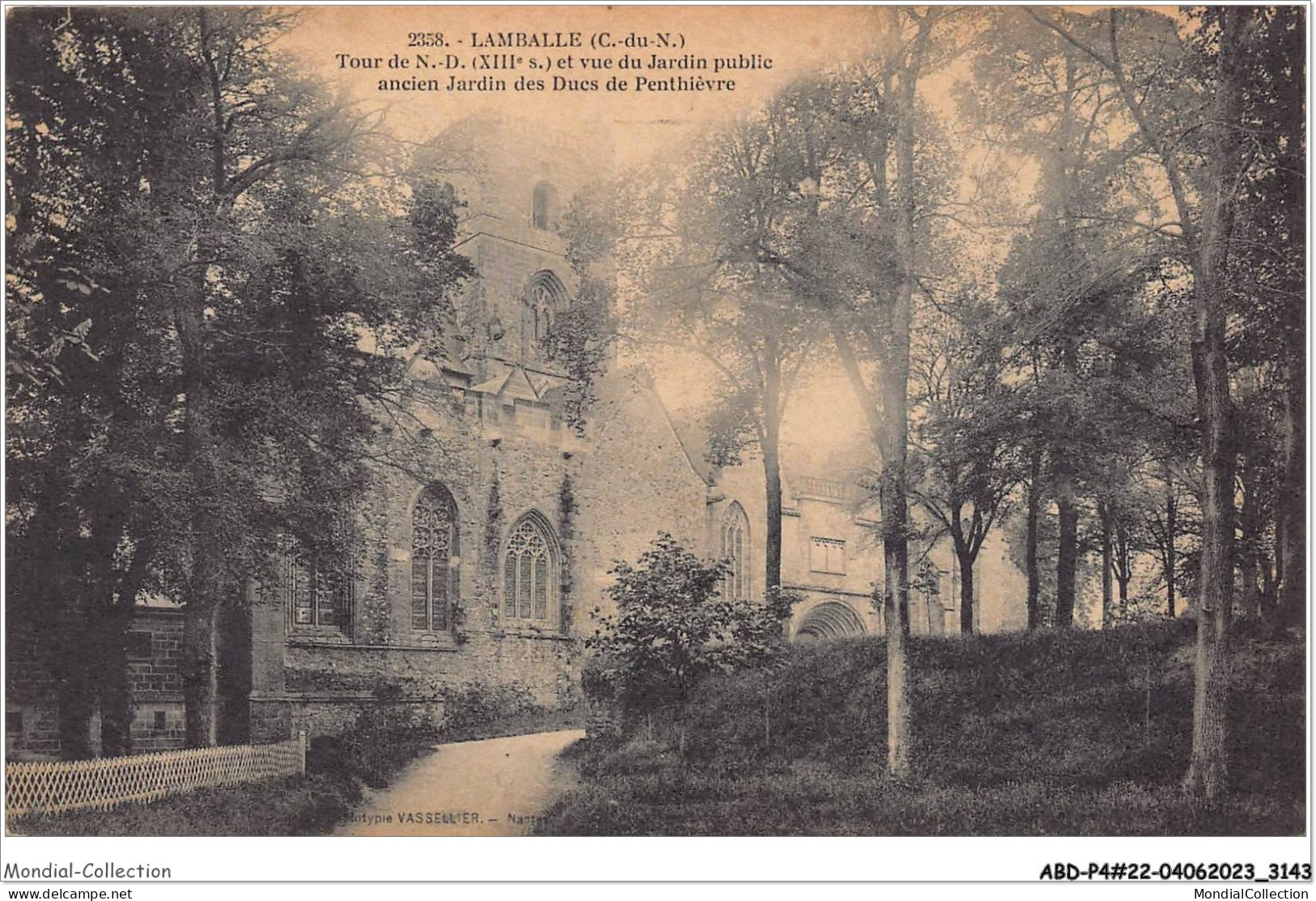 ABDP4-22-0319 - LAMBALLE - Tour De Notre Dame Et Vue Du Jardin Public - Lamballe