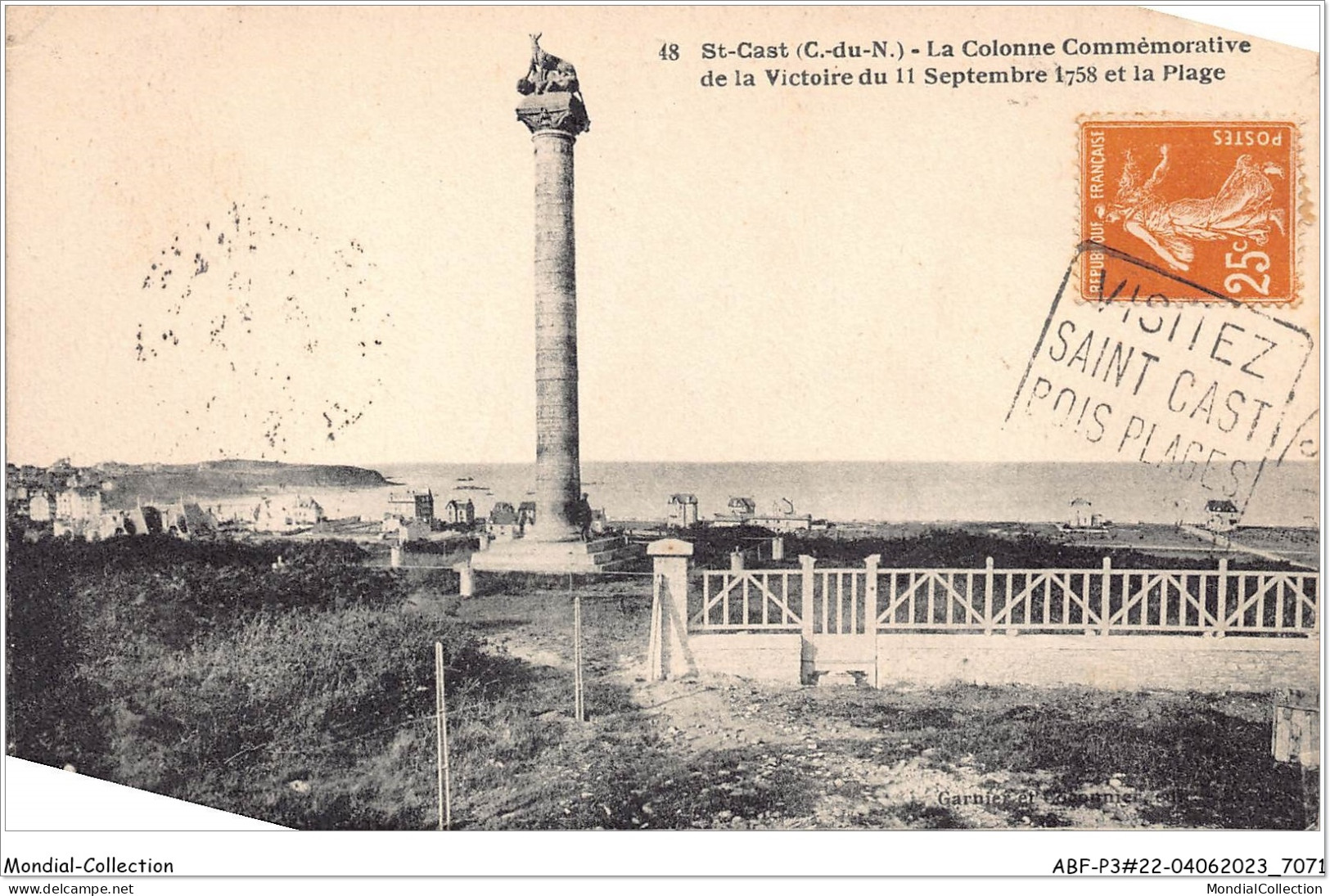 ABFP3-22-0241 - SAINT-CAST-LE-GUILDO - La Colonne Commerative De La Victoire Et La Plage - Saint-Cast-le-Guildo