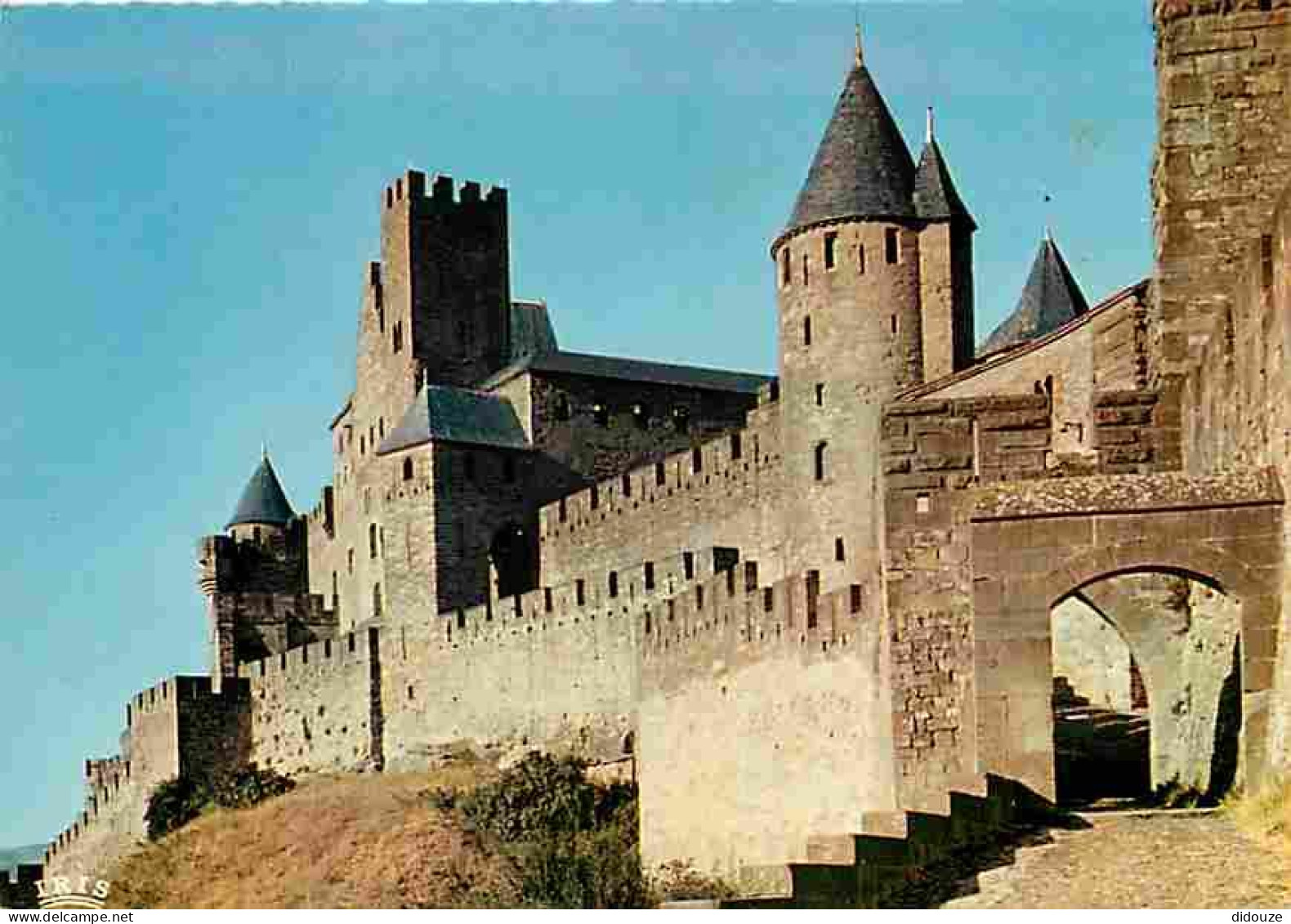 11 - Carcassonne - La Cité Médiévale - La Porte D'Aude, Le Château Comtal, La Tour De L'Evêque - XIIIe Siècle - Carte Ne - Carcassonne