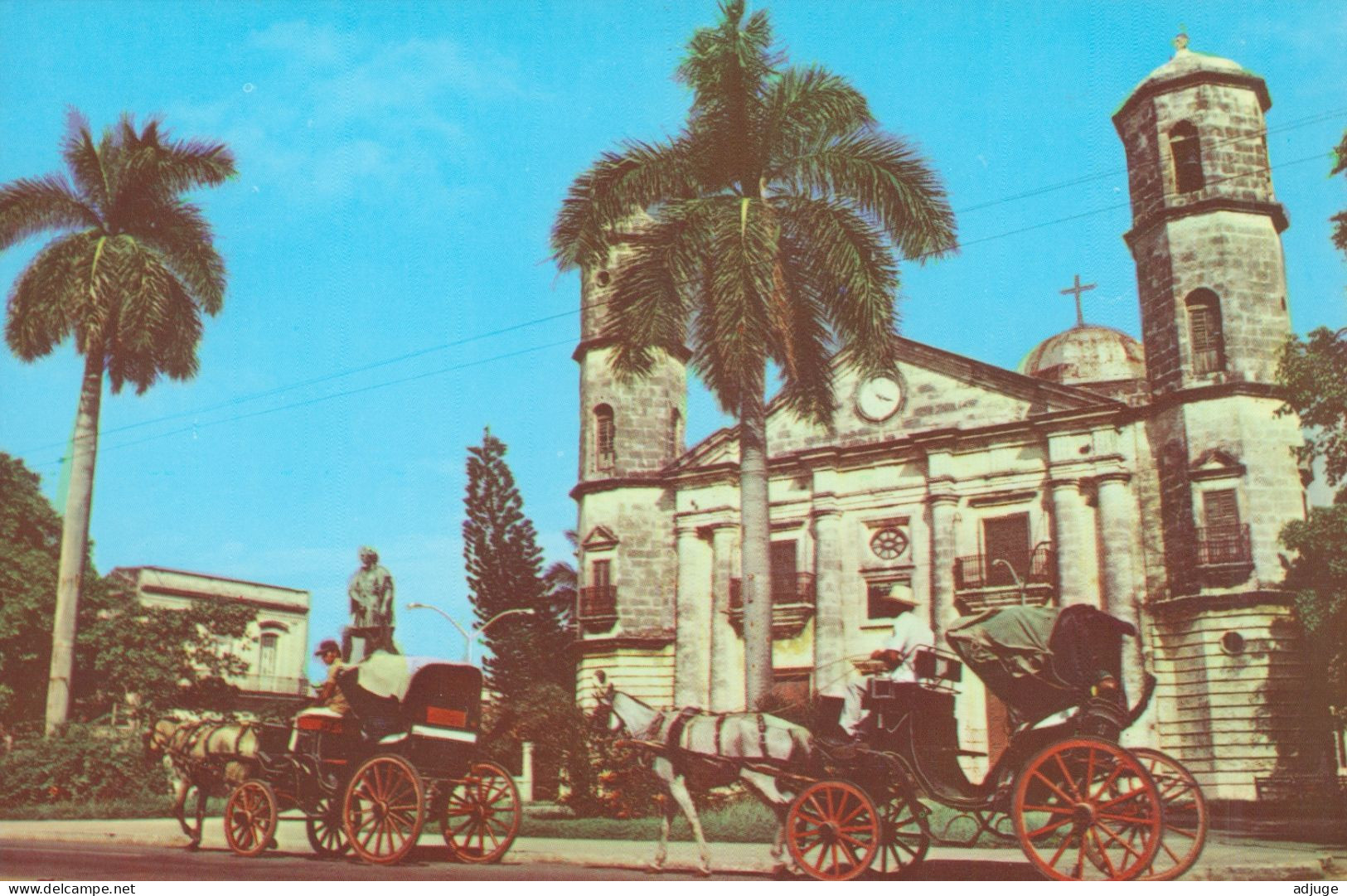 CPM- CUBA- LA HAVANE - Place De La Cathédrale *TBE*  Cf. Scans * - Andere & Zonder Classificatie