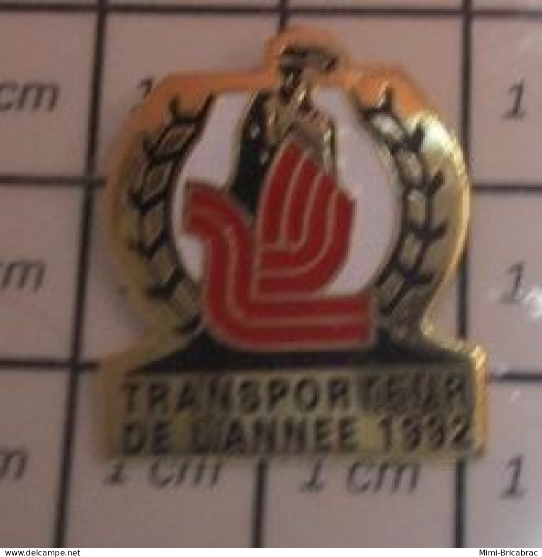 912e Pin's Pins / Beau Et Rare / TRANSPORTS / TRANSPORTEUR DE L'ANNEE 1992 - Transport Und Verkehr