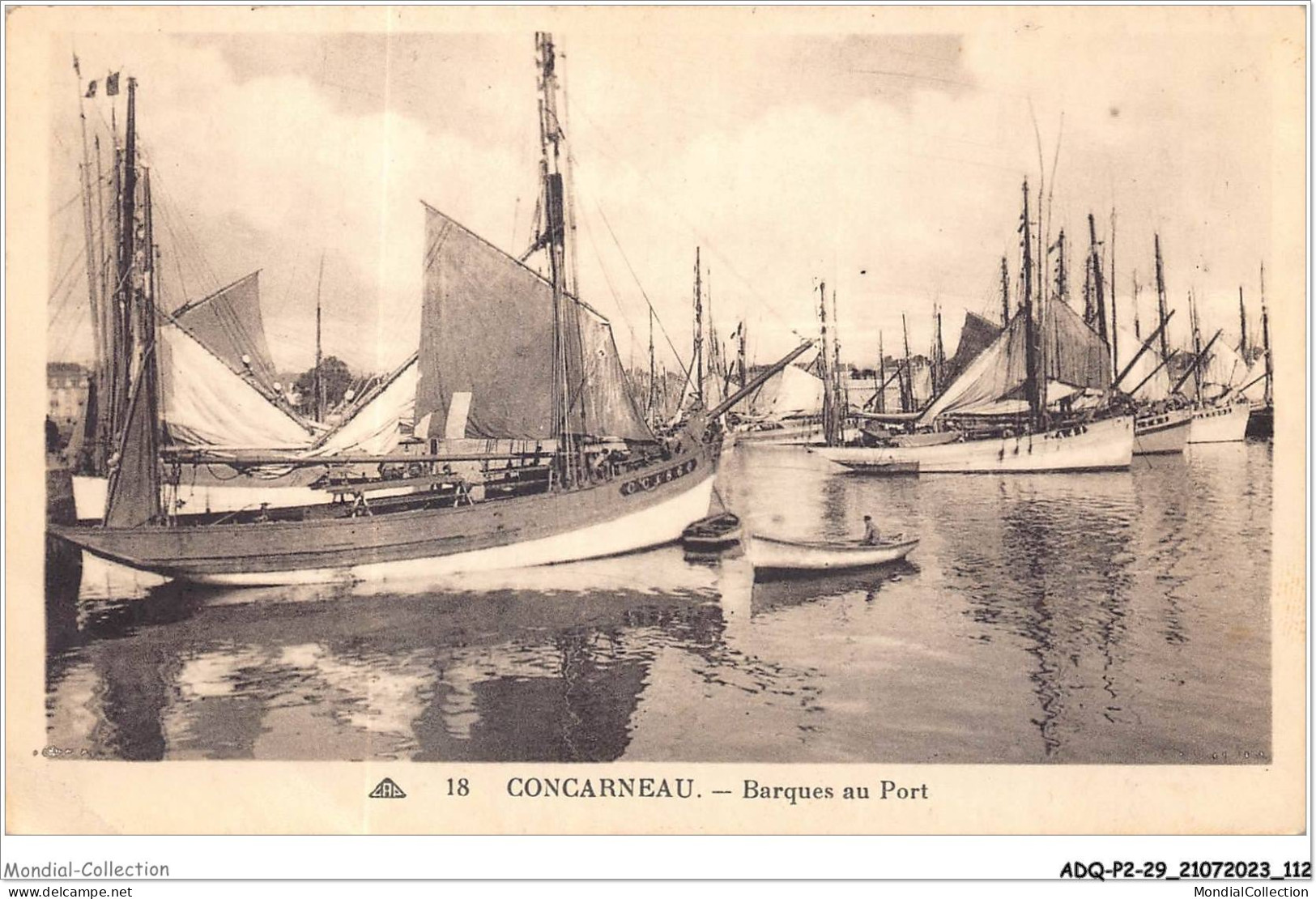 ADQP2-29-0138 - CONCARNEAU - Barques Au Port - Concarneau
