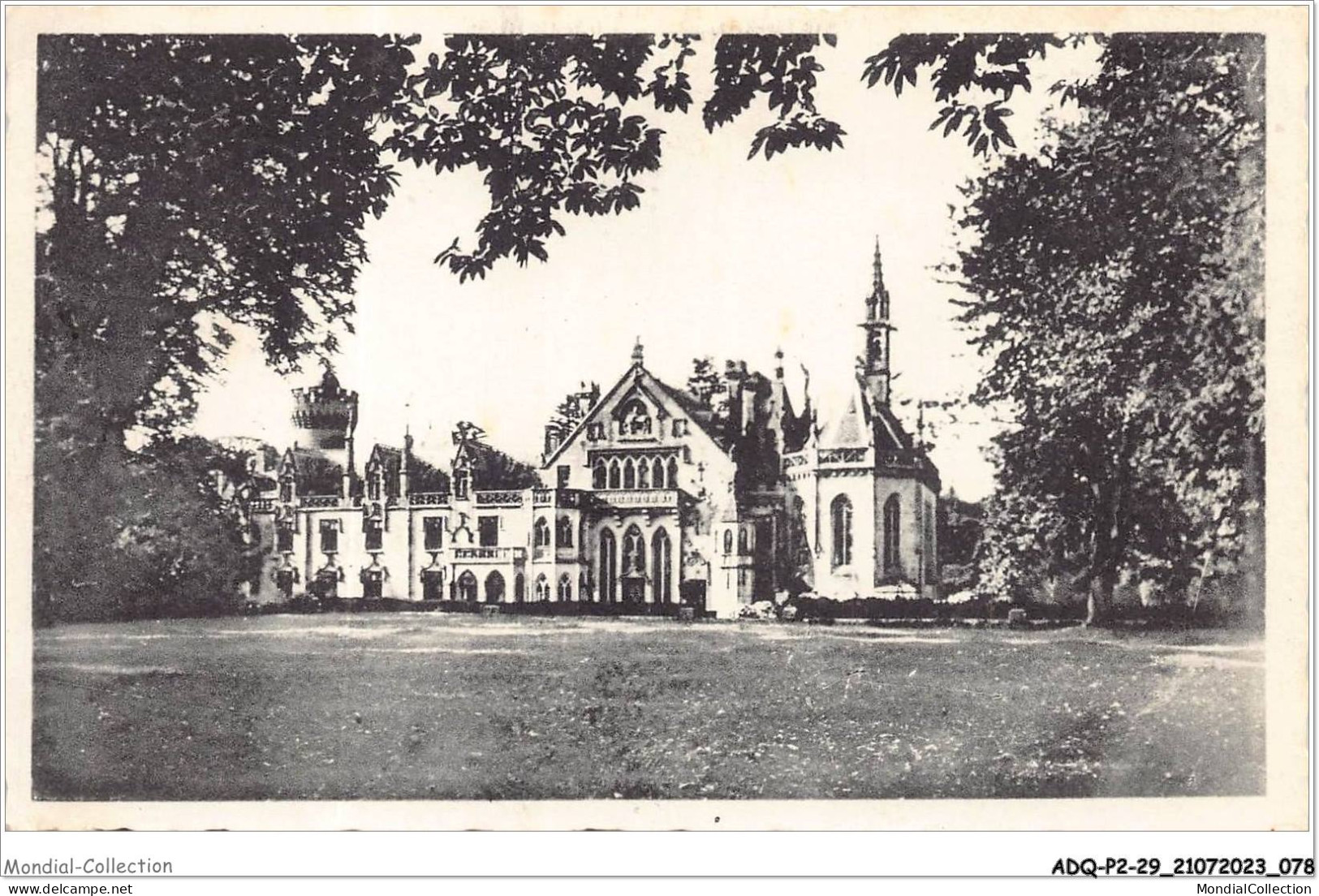 ADQP2-29-0121 - CONCARNEAU - Le Château De Kériolet - Vue Prise Du Parc - Concarneau