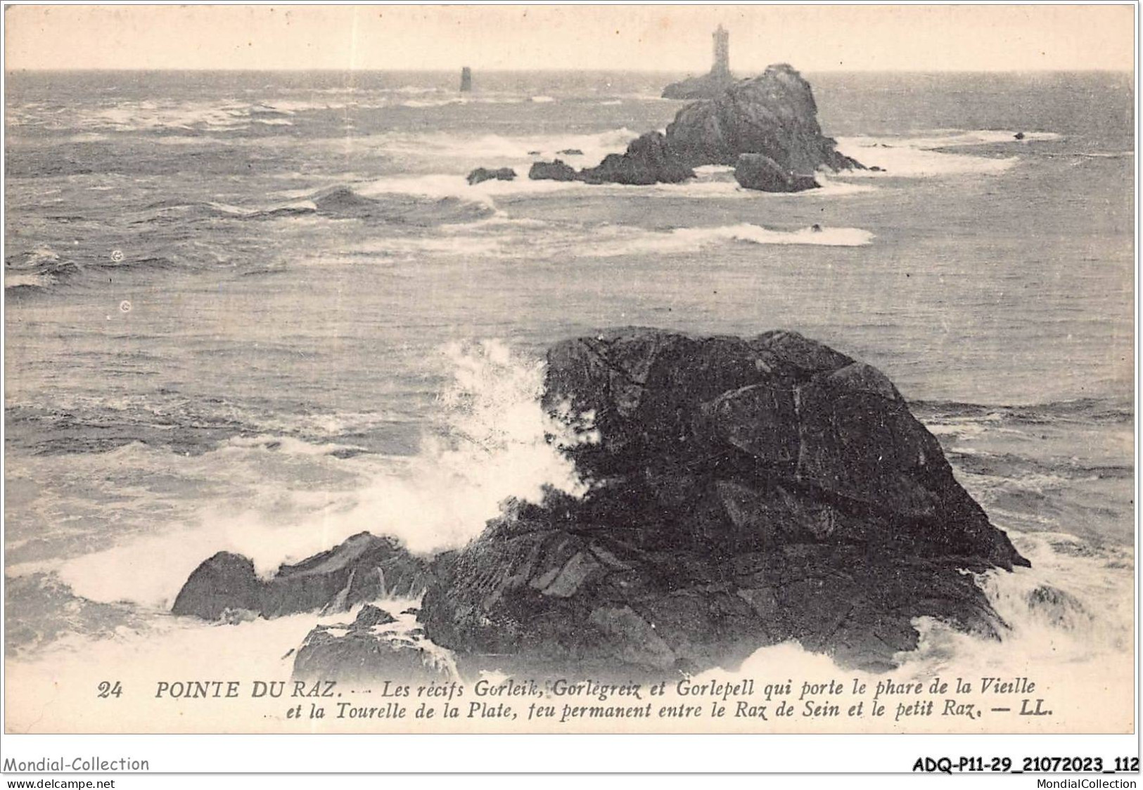 ADQP11-29-1058 - LA POINTE DU RAZ - Les Récifs Gorleik - Gorlégreiz Et Gorlepell Qui Porte Le Phare De La Vieille - La Pointe Du Raz