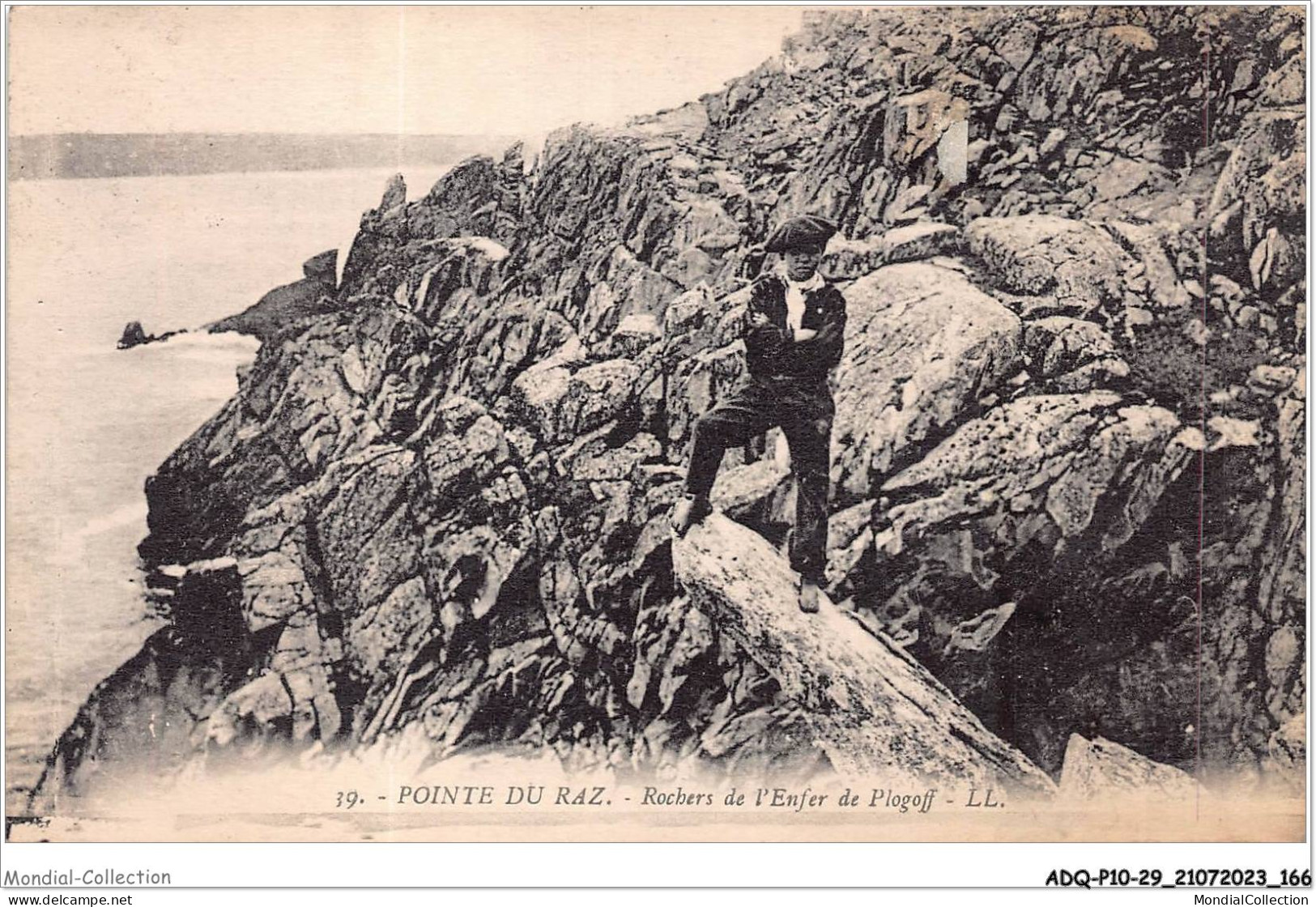 ADQP10-29-0974 - POINTE DU RAZ - Rochers De L'enfer De Plogoff - La Pointe Du Raz