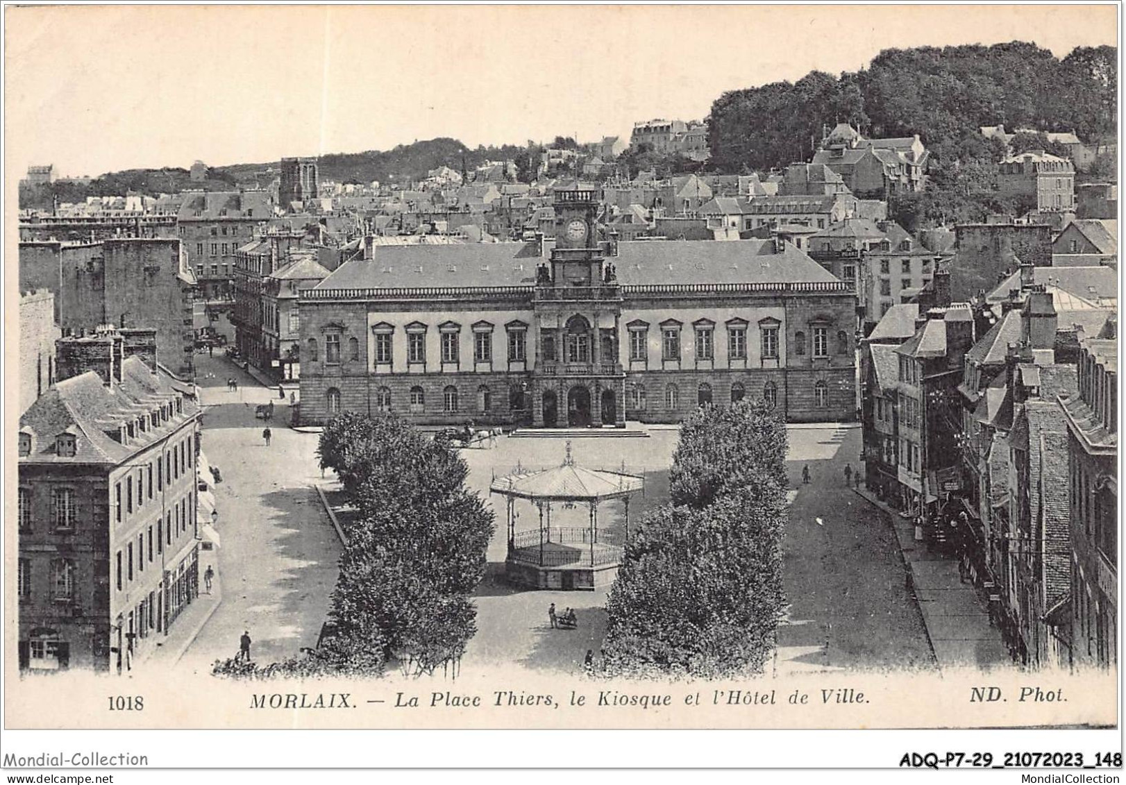 ADQP7-29-0659 - MORLAIX - La Place Thiers - Le Kiosque Et L'hôtel De Ville - Morlaix