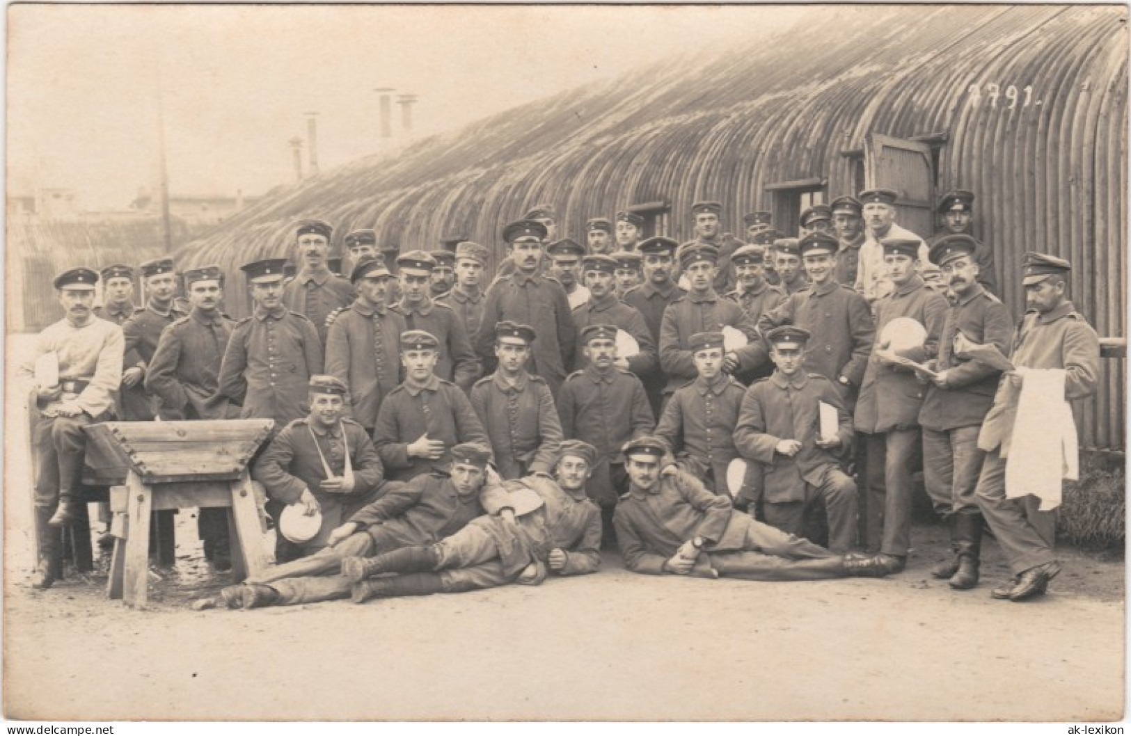Königsbrück Kinspork Gruppenfoto Soldaten Vor Kaserne 1917 Privatfoto - Königsbrück