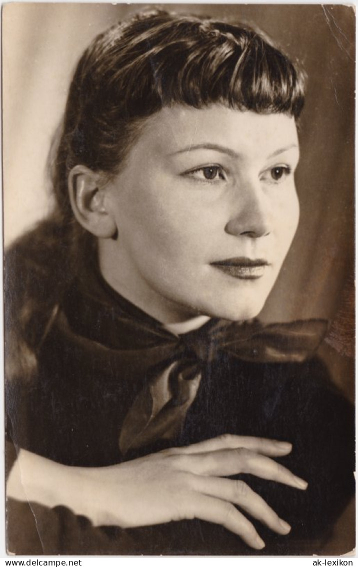 Ansichtskarte  Portrait Schauspielerin Lore Frisch 1956 - Actors