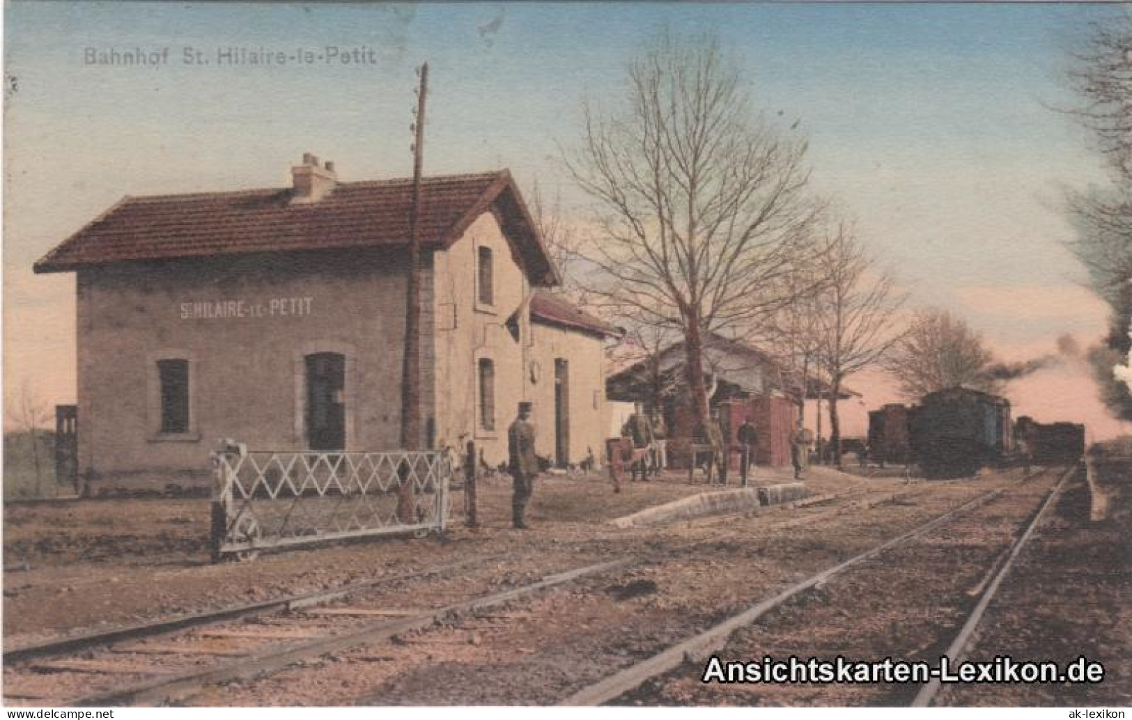 CPA Saint-Hilaire-le-Petit Partie Am Bahnhof Mit Dampflok 1915  - Autres & Non Classés