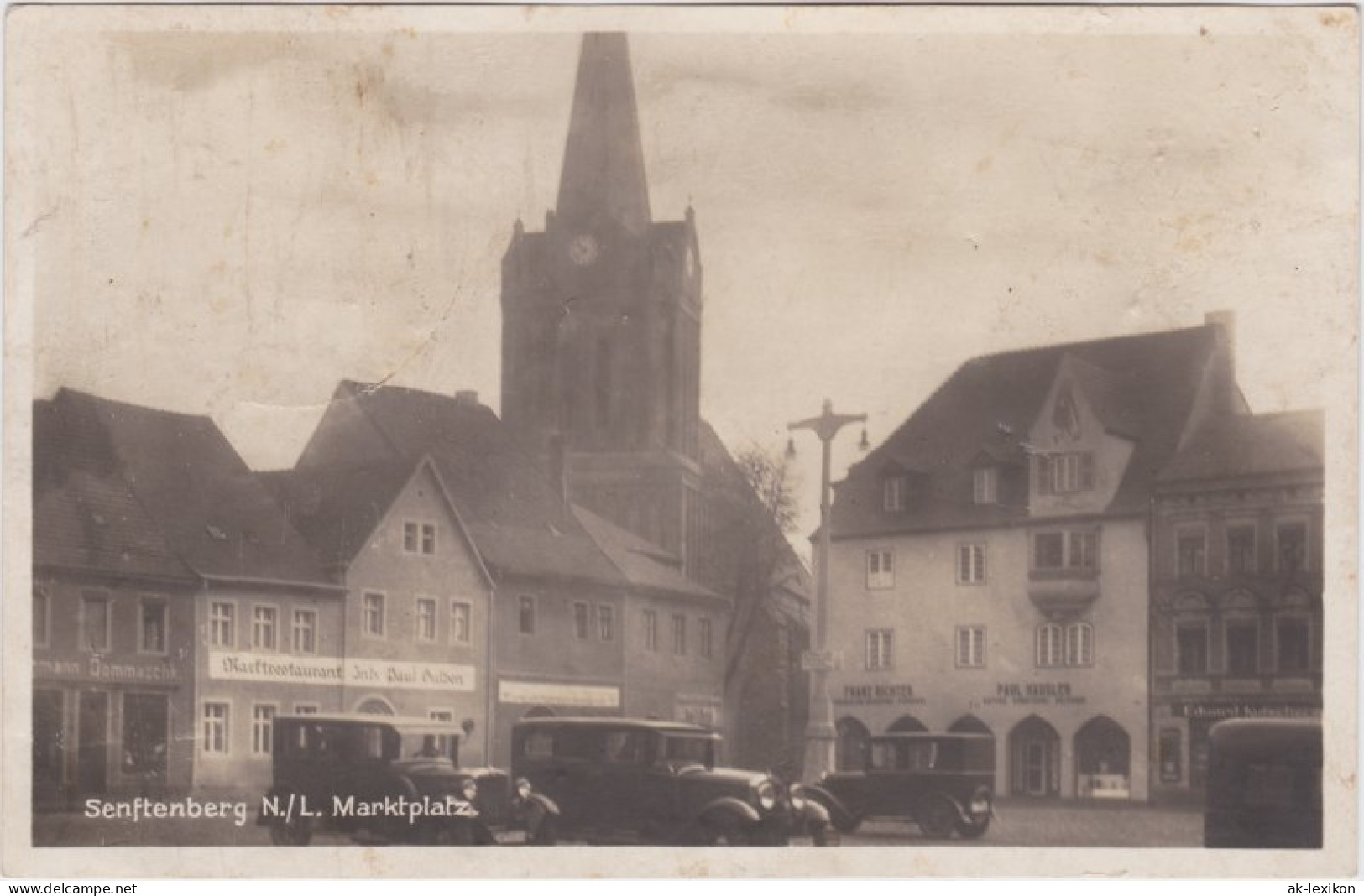Senftenberg (Niederlausitz) Marktplatz - Restaurants Und Wendische Kirche 1942  - Senftenberg