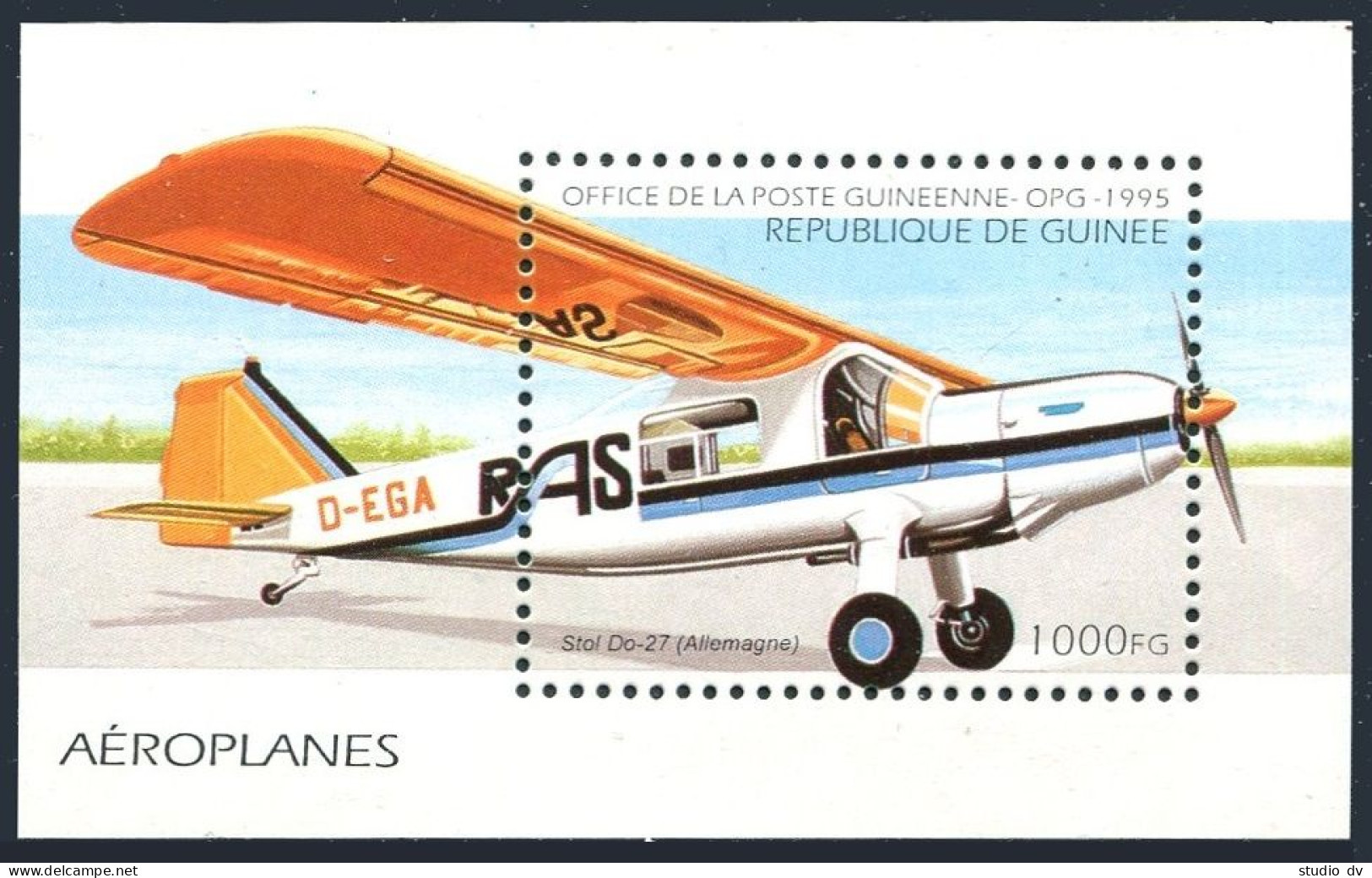 Guinea 1305-1310, 1311, MNH. Light Aircraft, 1995. - Guinea (1958-...)