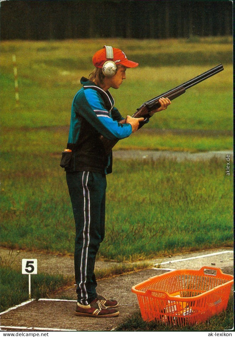 Beim Skeetschießen - Tontaube NVA DDR Ansichtskarte Armee 1984 - Other & Unclassified