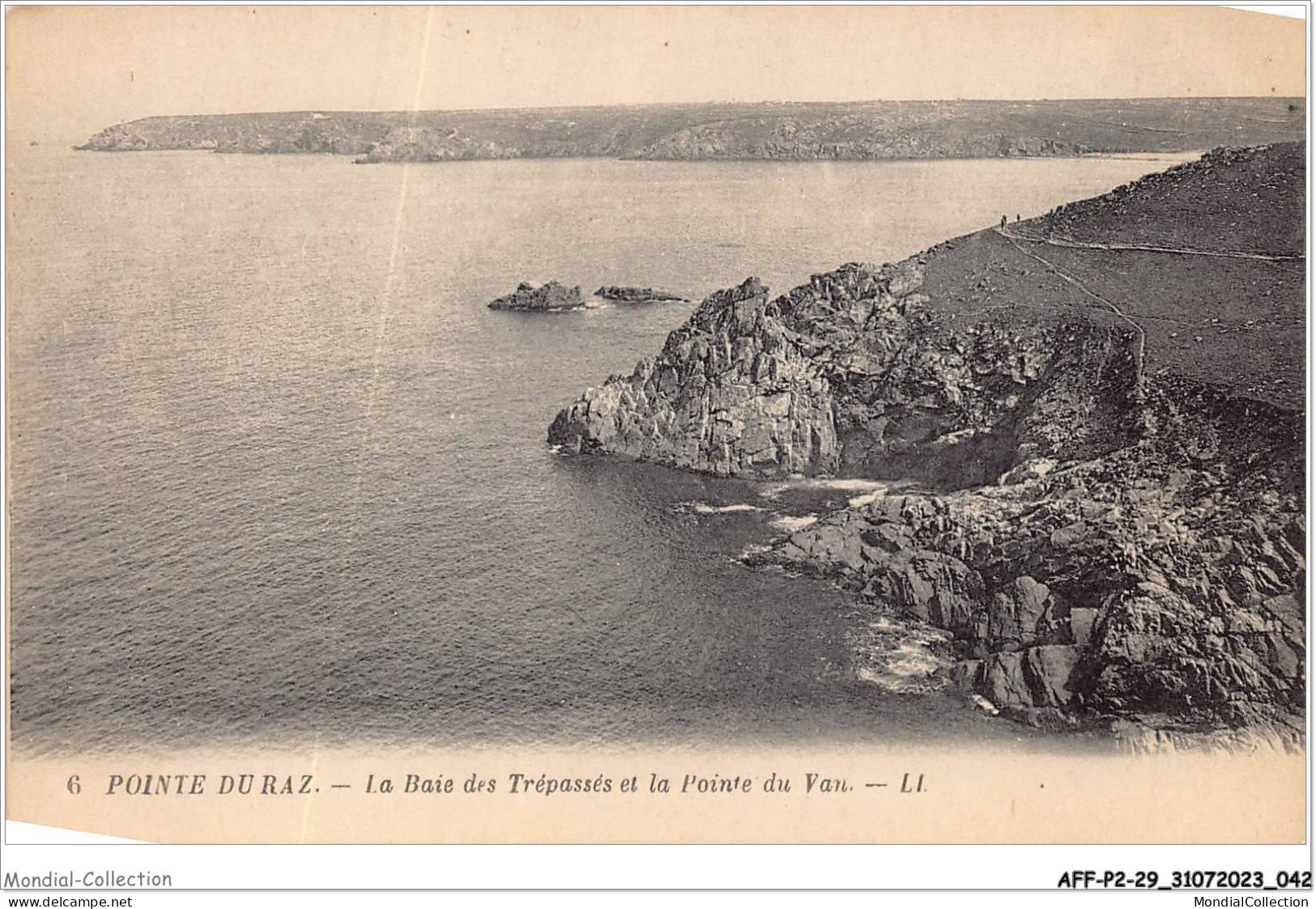 AFFP2-29-0103 - POINTE DU RAZ - La Baie Des Trépassés Et La Pointe Du Van  - La Pointe Du Raz