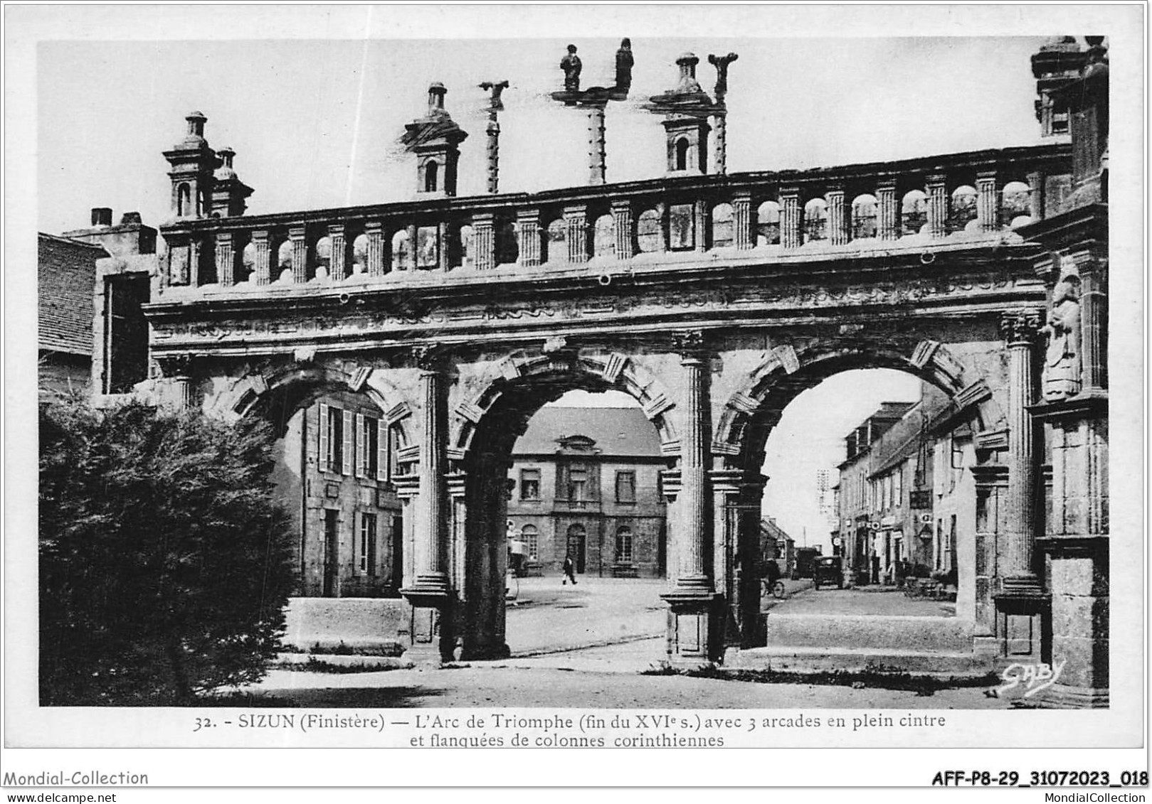 AFFP8-29-0623 - SIZUN - L'arc De Triomphe Avec 3 Arcades En Plein Cintre Et Flanquées De Colonnes Corinthiennes  - Sizun