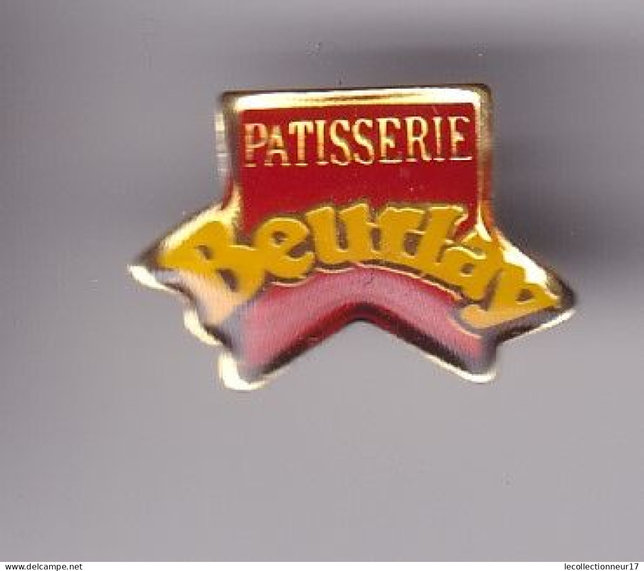 Pin's Patisserie Beurlay En Charente Maritime Dpt 17 Réf 8510 - Städte
