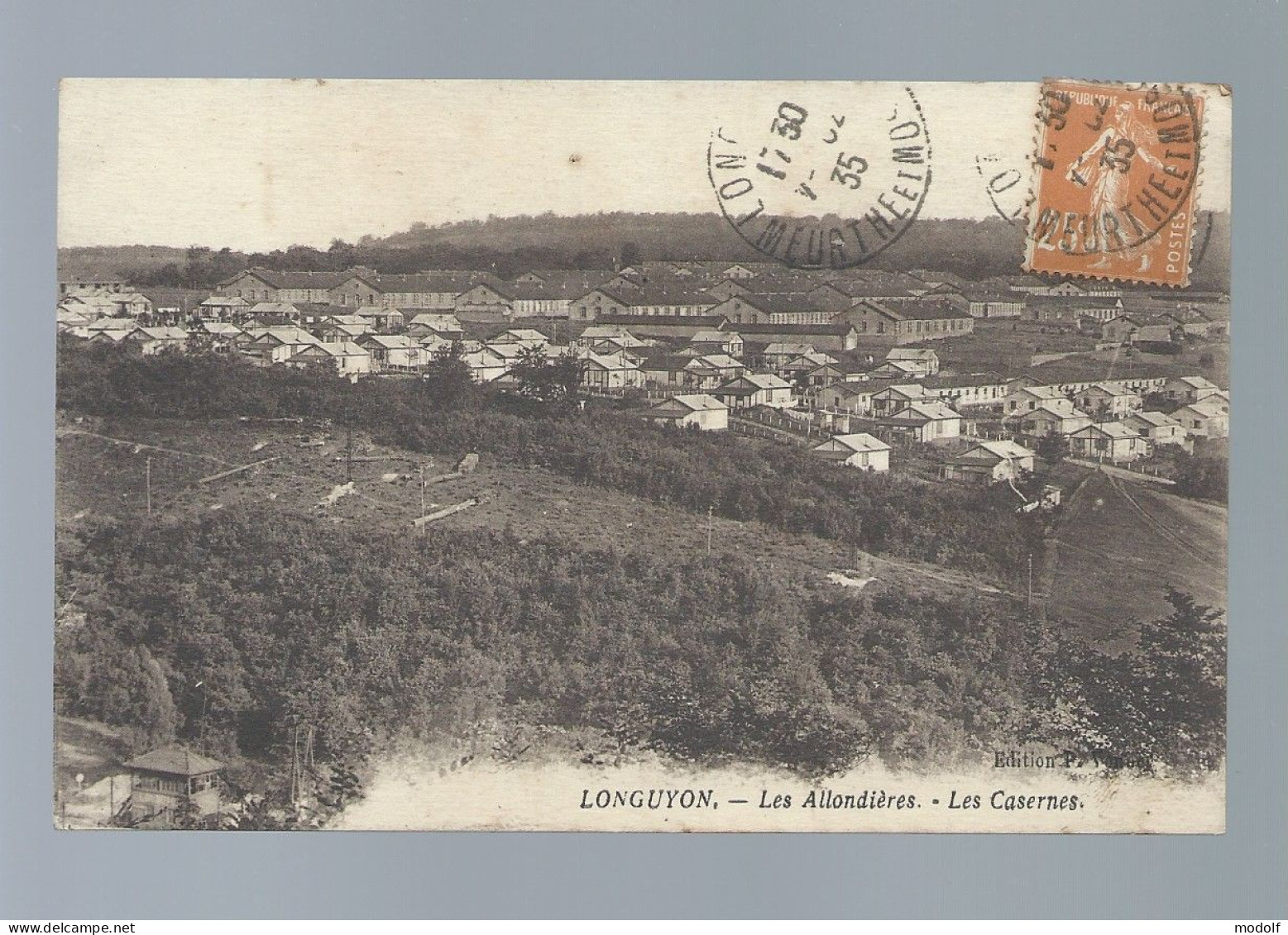 CPA - 54 - Longuyon - Les Allondières - Les Casernes - Circulée En 1935 - Longuyon