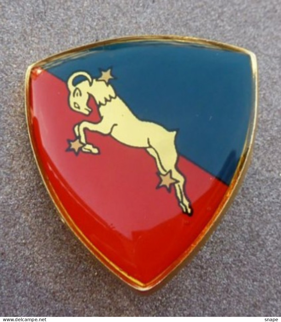 DISTINTIVO Vetrificato A Spilla Brigata Corazzata MAMELI - Esercito Italiano - Italian Army Pinned Badge - Used (286) - Armée De Terre