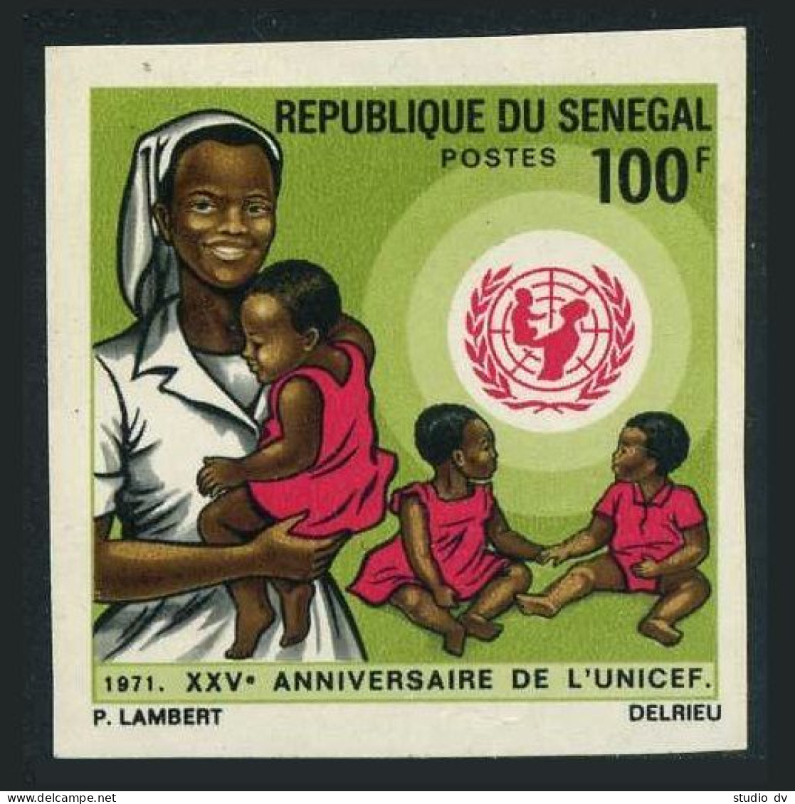 Senegal 355 Imperf,MNH.Michel 473B. UNICEF,25th Ann.1971.Nurse,children. - Senegal (1960-...)
