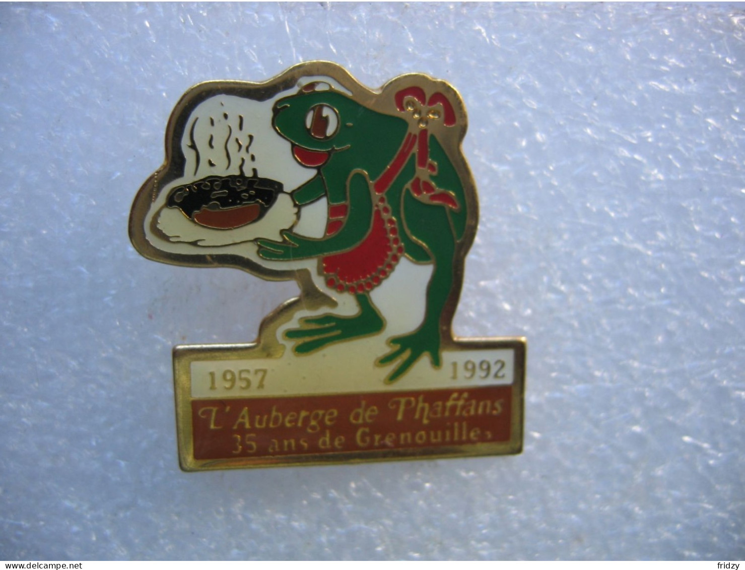 Pin's Frog, 1957-1992 L'auberge De Phaffans (Dépt 90), 35 Ans De Grenouilles - Alimentation