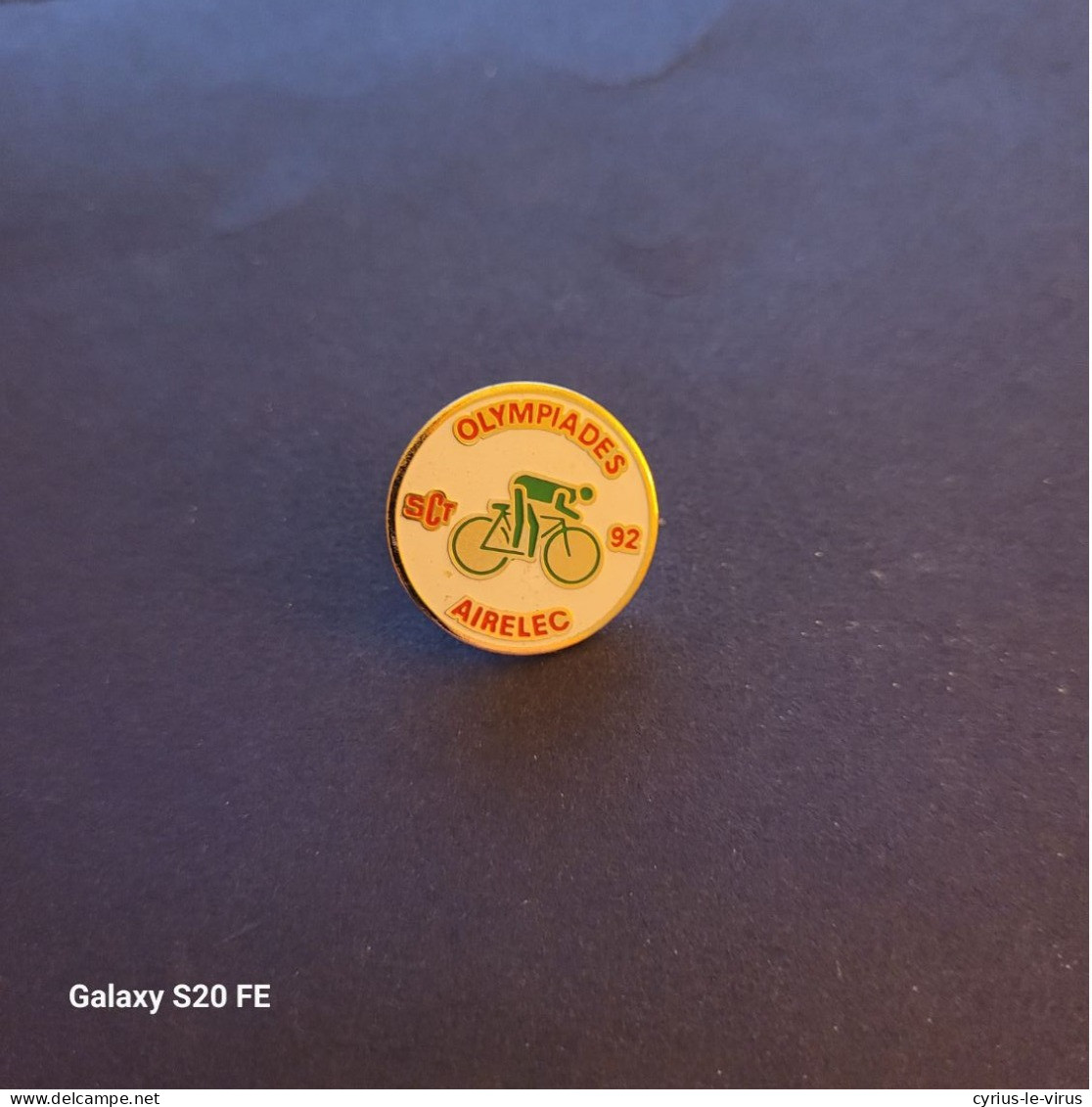 Pin's  **  Cyclisme ** Olympiades Airelec  **SCT 92 - Wielrennen