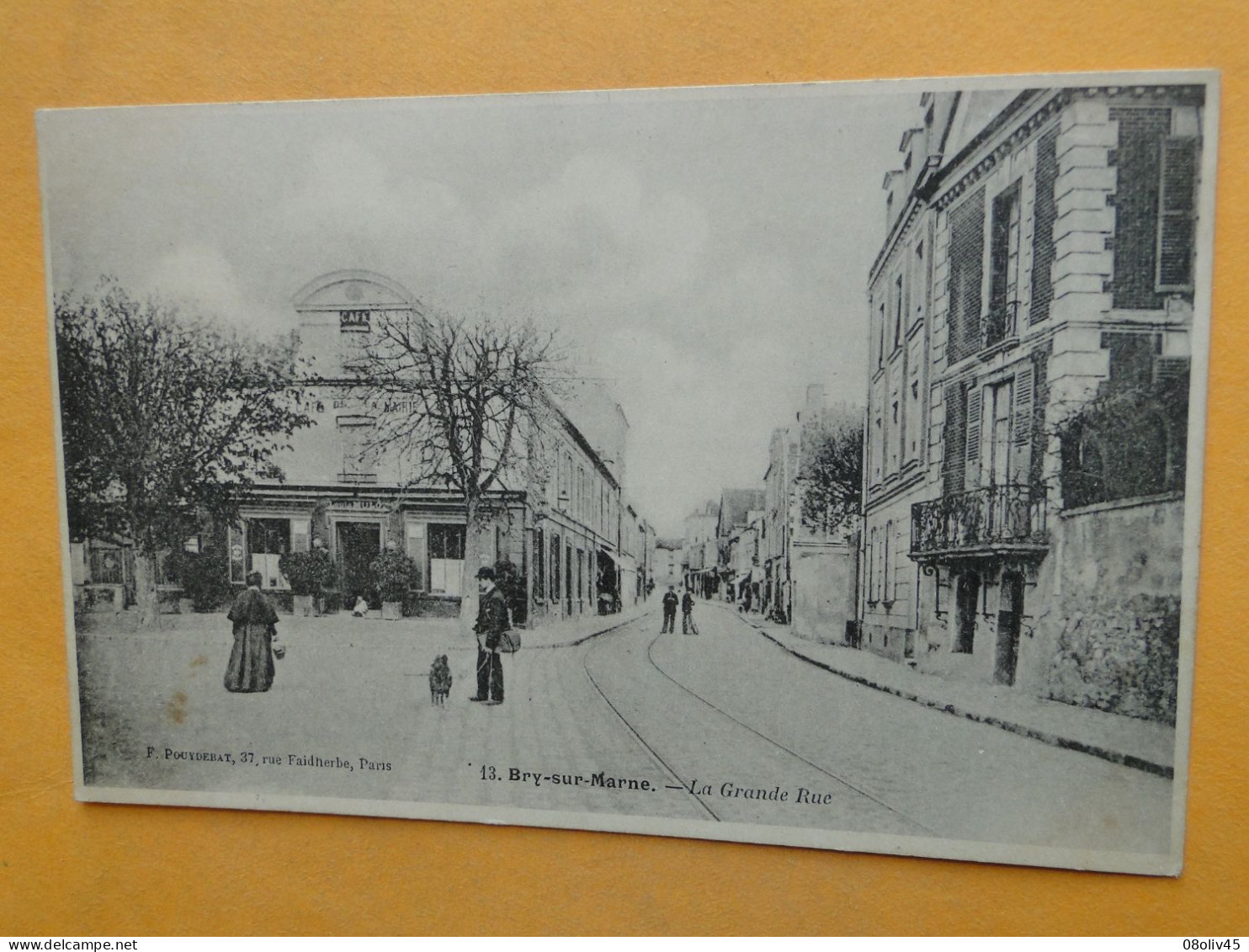 BRY Sur MARNE -- La Grande Rue - Café De La Mairie, Prop. Louis Mulot - Carte "précurseur" ANIMEE - Bry Sur Marne