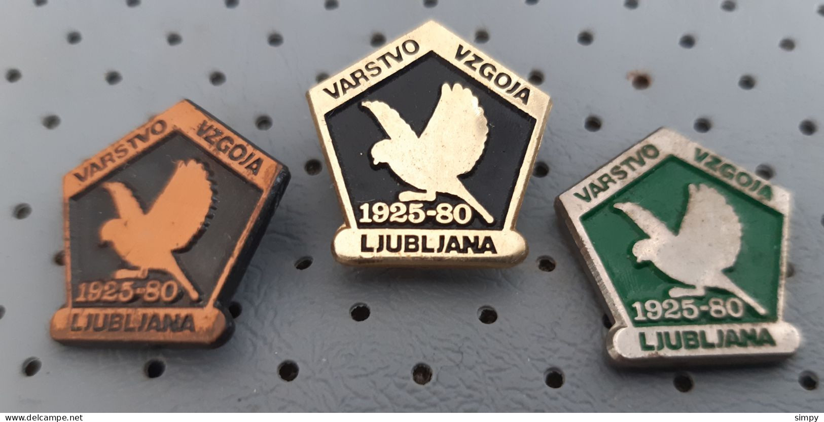 Protection And Breeding Of Birds Ljubljana 1925/1980 Slovenia Pins - Animaux