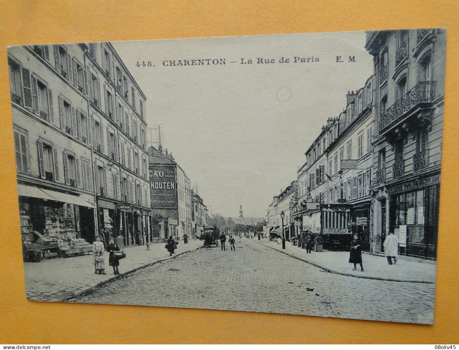 CHARENTON Le PONT -- La Rue De Paris - Commerces - ANIMATION - Charenton Le Pont