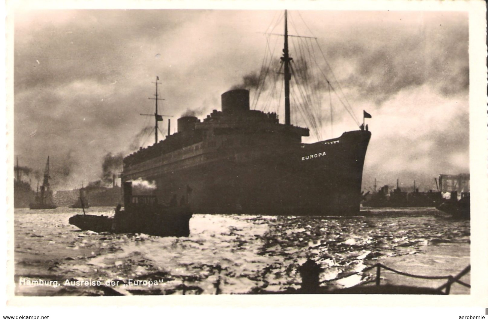 Hamburg - Ausreise Des Schnelldampfers EUROPA - In Dämmerung (30er Jahre) - Steamers