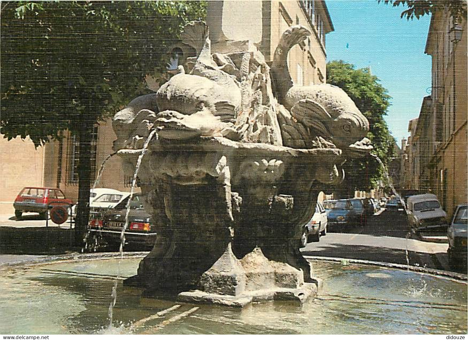 Automobiles - Aix En Provence - La Fontaine Des Quatre Dauphins, Place Du 4 Septembre - Carte Neuve - CPM - Voir Scans R - Toerisme