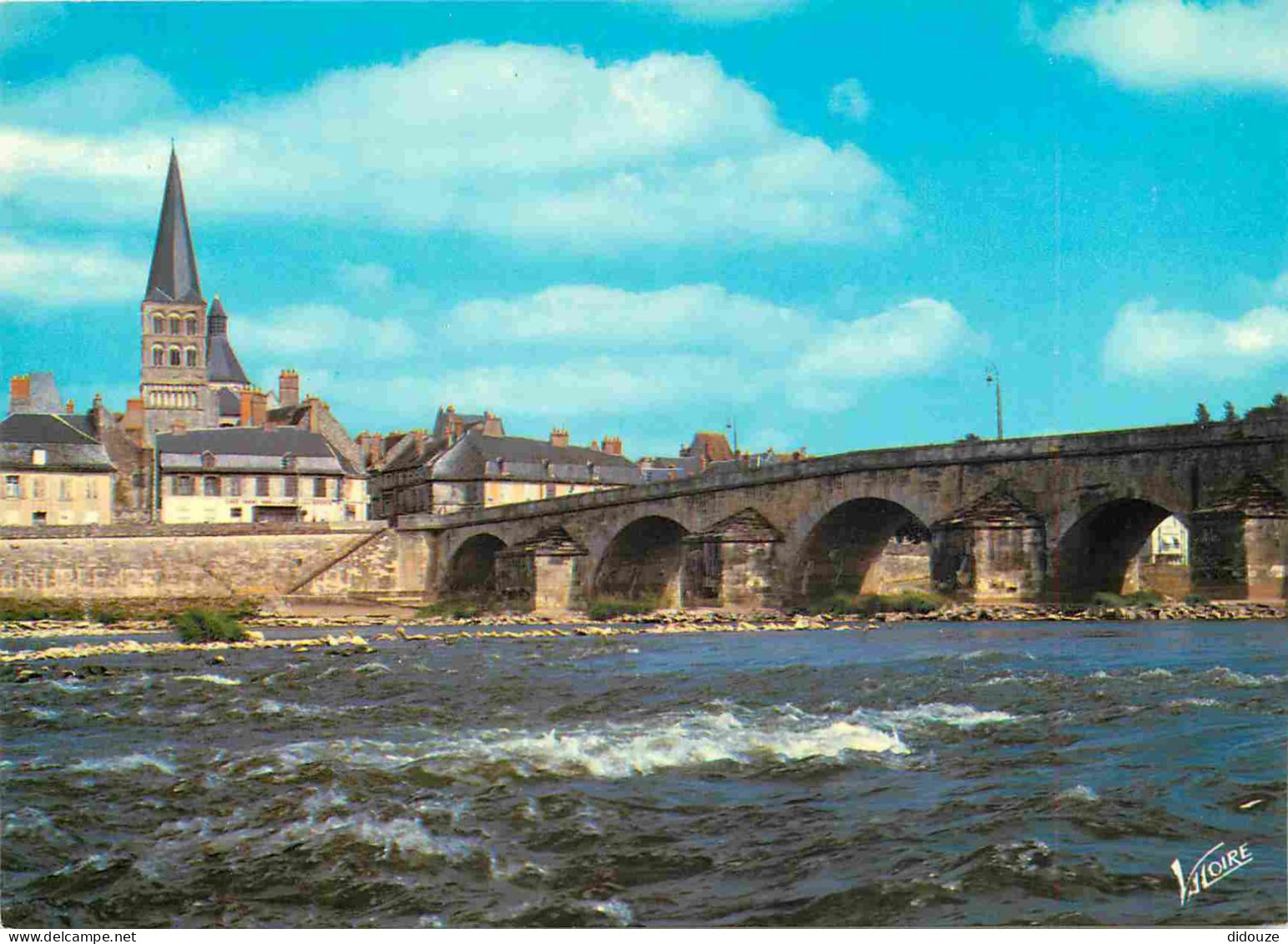 58 - La Charité Sur Loire - Le Pont De Loire - A Gauche La Tour Sainte-Croix - CPM - Carte Neuve - Voir Scans Recto-Vers - La Charité Sur Loire