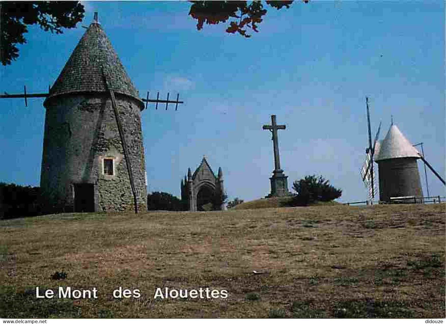 85 - Les Herbiers - Les Mont Des Alouettes Aux Environs Des Herbiers - Moulins - CPM - Voir Scans Recto-Verso - Les Herbiers