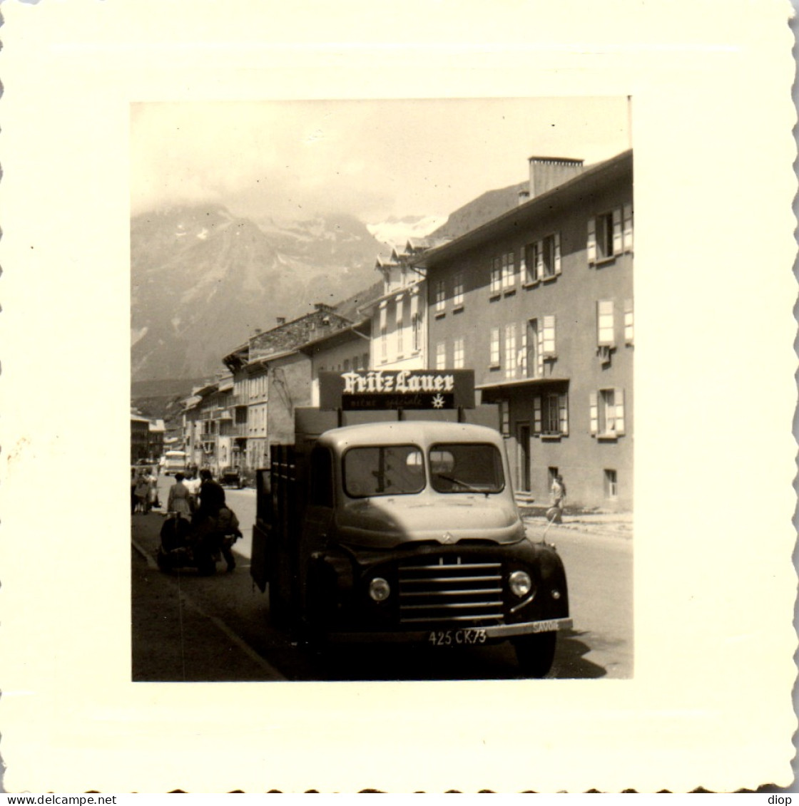 Photographie Photo Vintage Snapshot Amateur Lanslebourg Savoie ? Camion  - Lieux