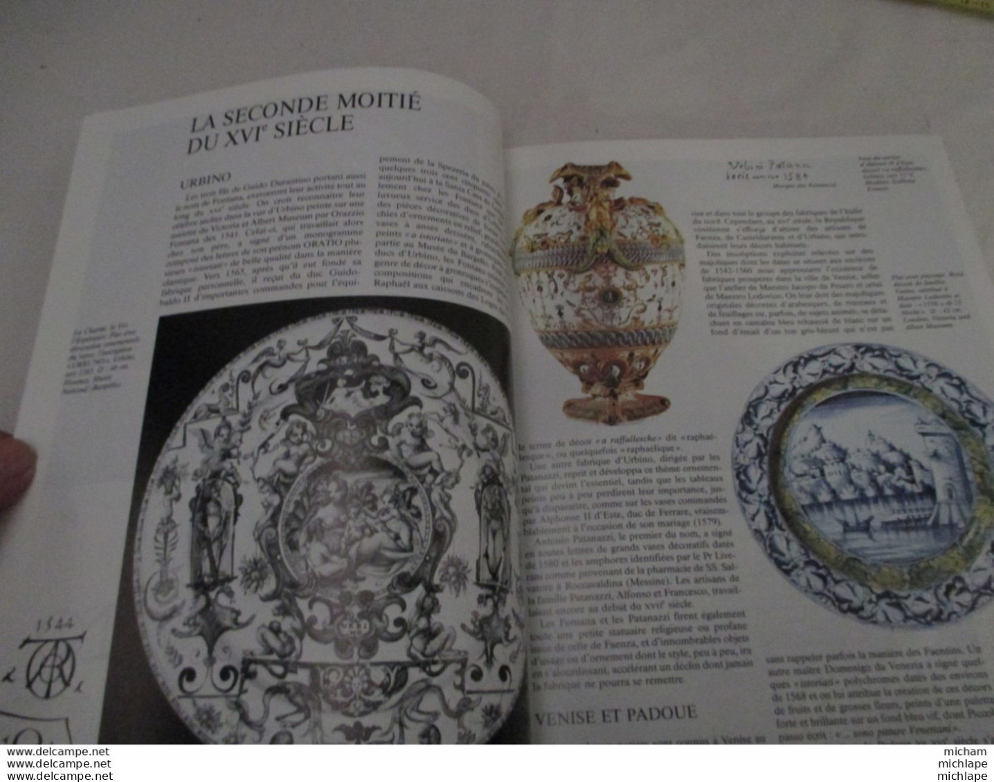 Antiquité  Et Objets D'art - Faiences  Et Porcelaines   - 1990 - 79 Pages  -edit. Fabri - Format  22 X 29 -trés Bon état - Kunst