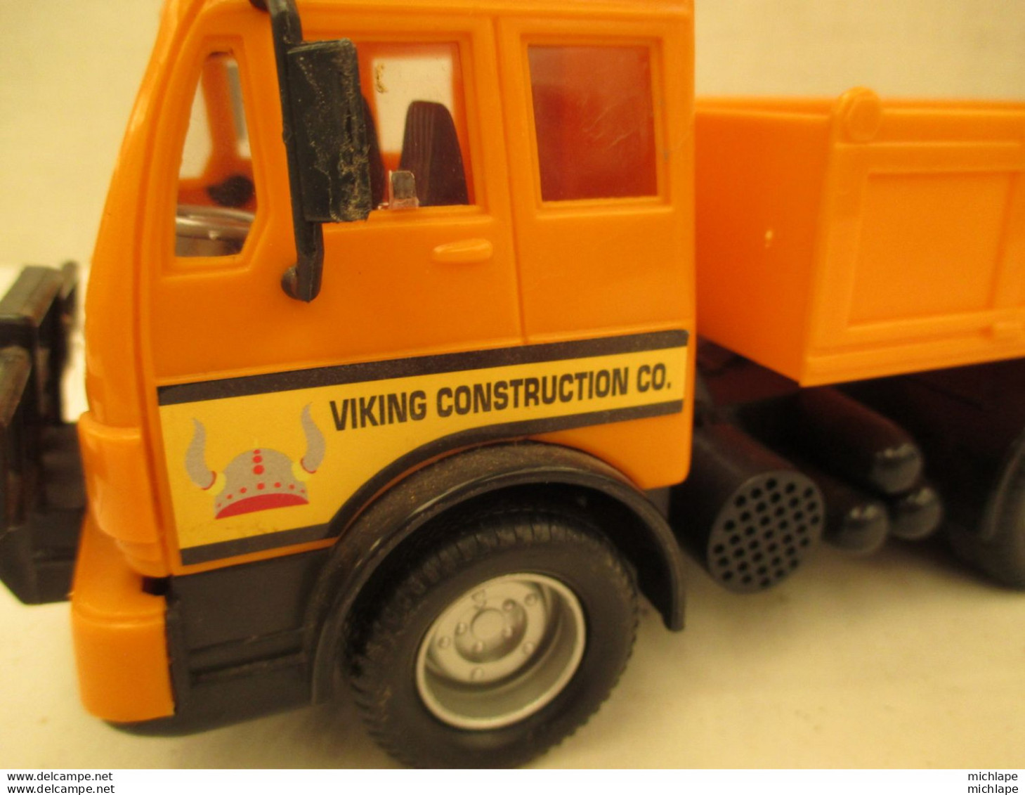 Camion De Chantier Miniature - Moteur A Friction Fonctionne - 30 Cm Sur 10 Cm - Sonstige & Ohne Zuordnung