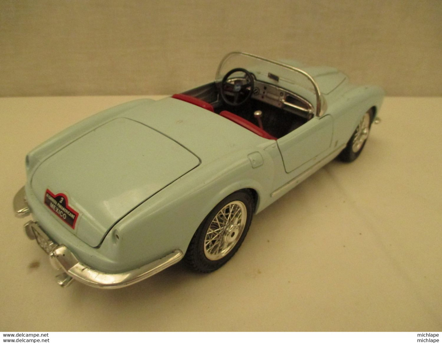 Voiture 1/18 Em  - BURAGO - LANCIA AURELIA - B 24 SPIDER - Burago