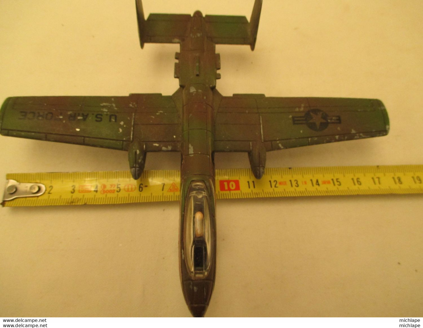 Miniature  Avion  E R T L  - US Air Force - Toy Memorabilia