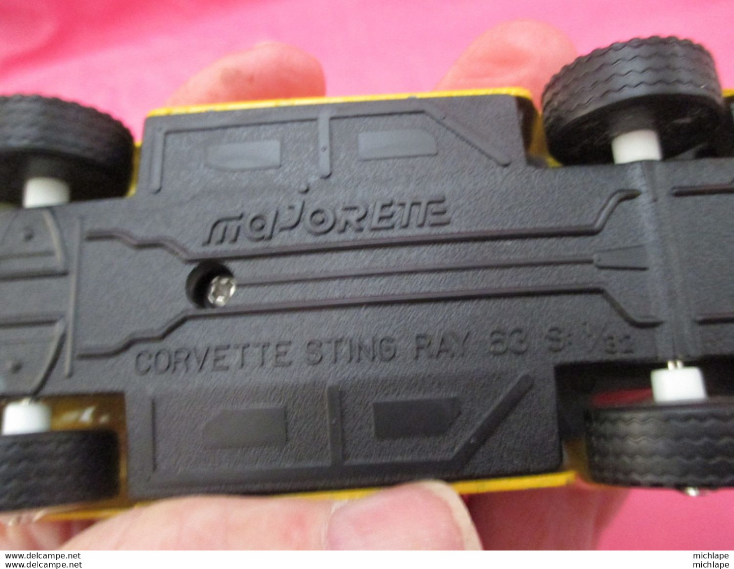 Miniature -  -1/32 Em -voiture    -  MAJORETTE - CORVETTE STING RAY 53 - Scale 1:32