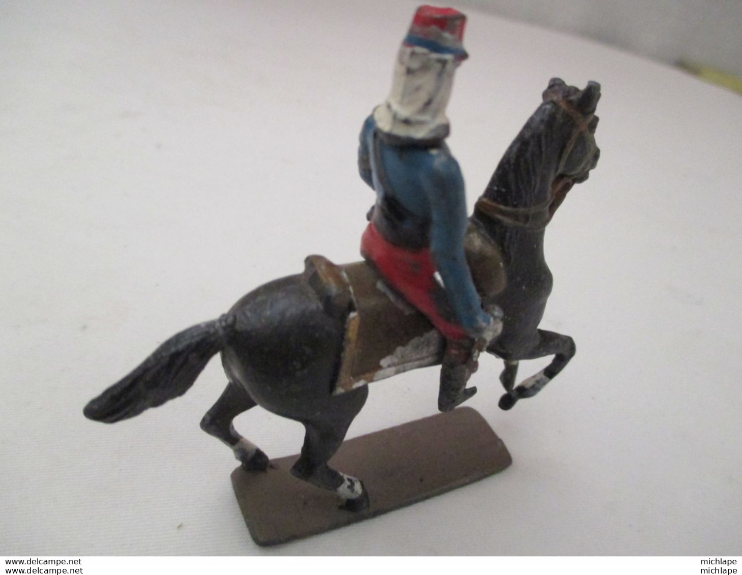 Militaire - Cavalier Et Cheval En Plomb - Jouet Du Début 20 Em - Toy Memorabilia