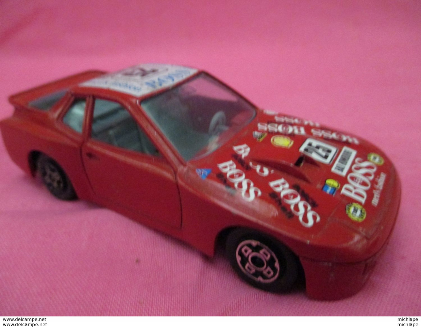 Miniature 1 / 43 Em - BURAGO -  PORCHE 924 TURBO - - Burago