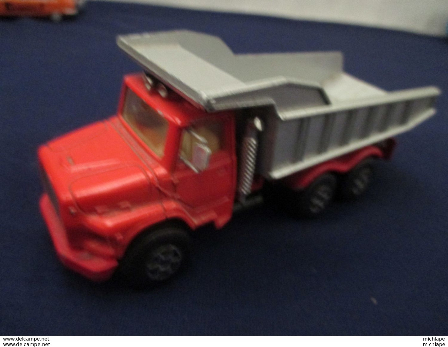 Miniature  1/60 Em -  Camion Bene - MAJORETTE - - Massstab 1:160