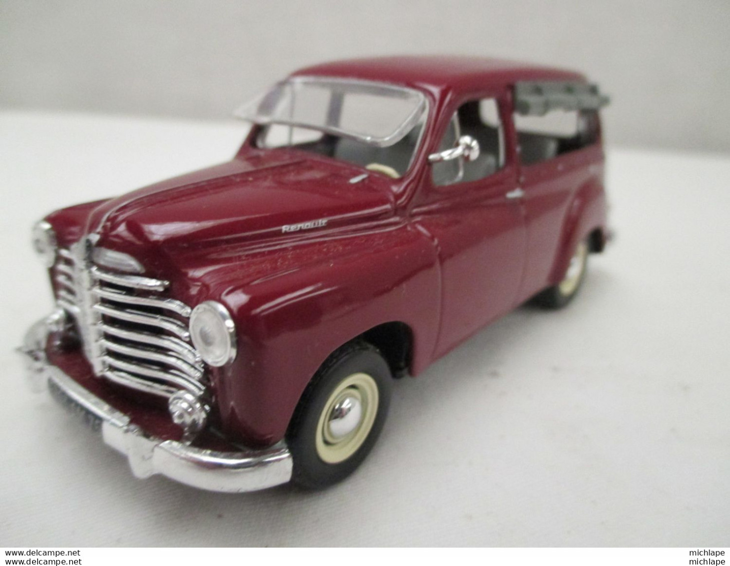 Miniature  Voiture 1/43 Em - VITESSE  - RENAULT COLORAL SAVANE - Vitesse