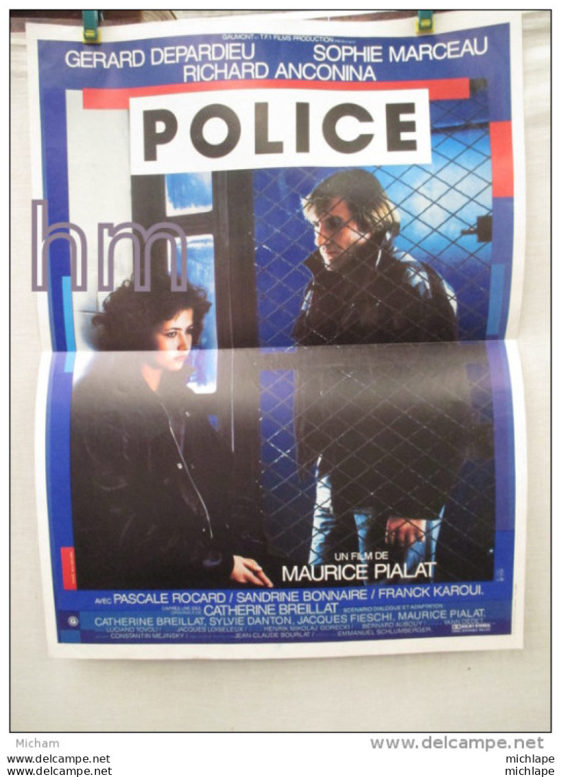 AFFICHE DU FILM  POLICE  DE MAURICE PIALAT  40 CmX 53 - Plakate